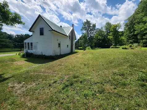25 Cannard Street Gardiner ME 04359