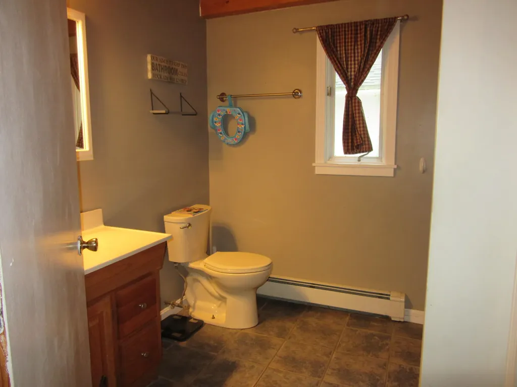47 Pineview Drive Winterport ME 04496