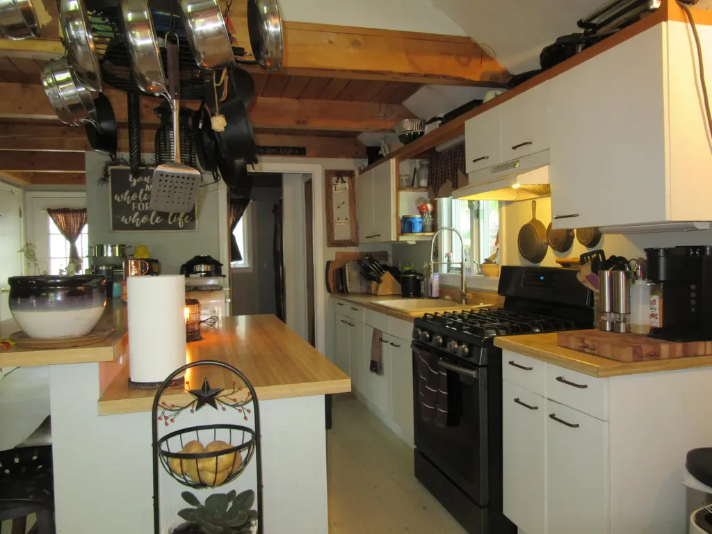 47 Pineview Drive Winterport ME 04496