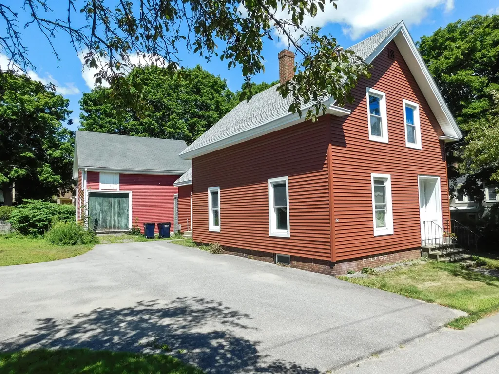 32 Kossuth Street Bangor ME 04401