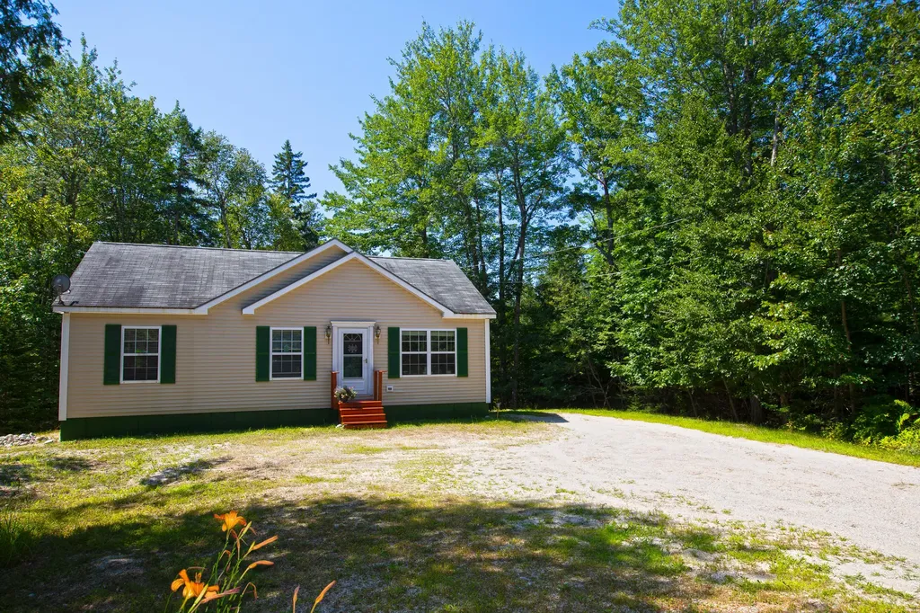 99 Haynes Avenue Ellsworth ME 04605