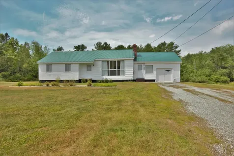 2338 Essex Street Orono ME 04473