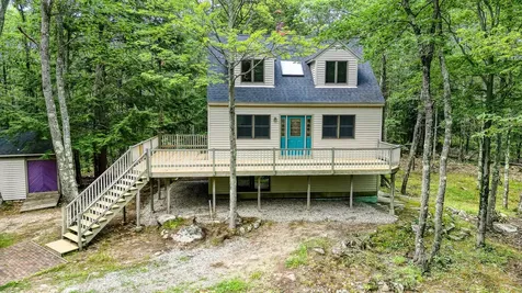 199 Valley Road Raymond ME 04071