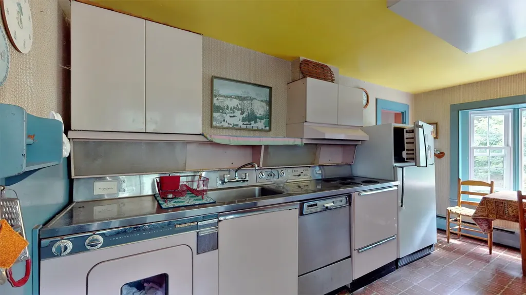 306 Cat Mousam Road Kennebunk ME 04043