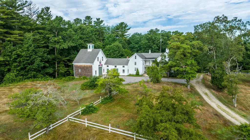 306 Cat Mousam Road Kennebunk ME 04043