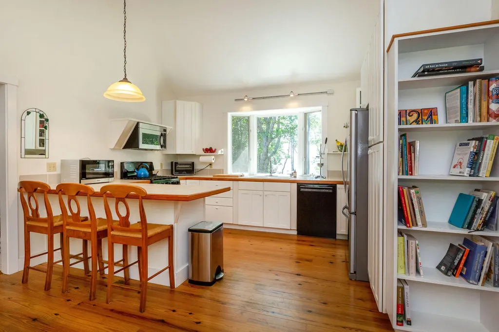 121 Shoal Cove Road West Bath ME 04530