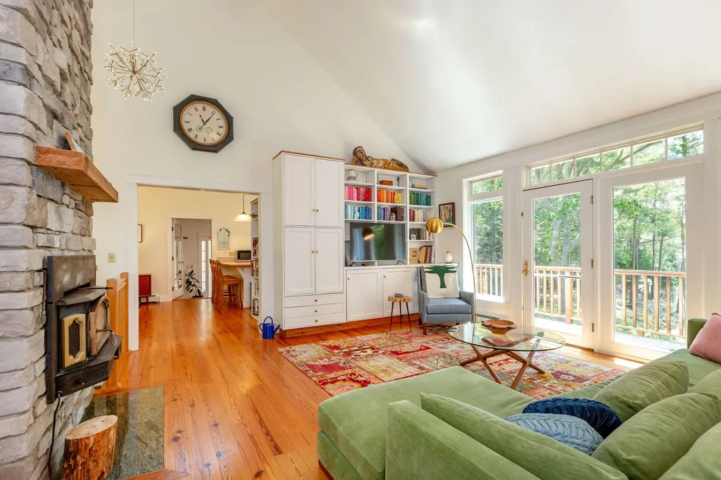 121 Shoal Cove Road West Bath ME 04530