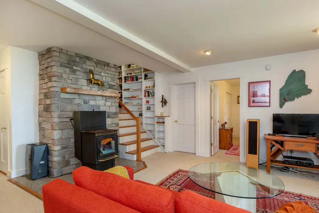 121 Shoal Cove Road West Bath ME 04530