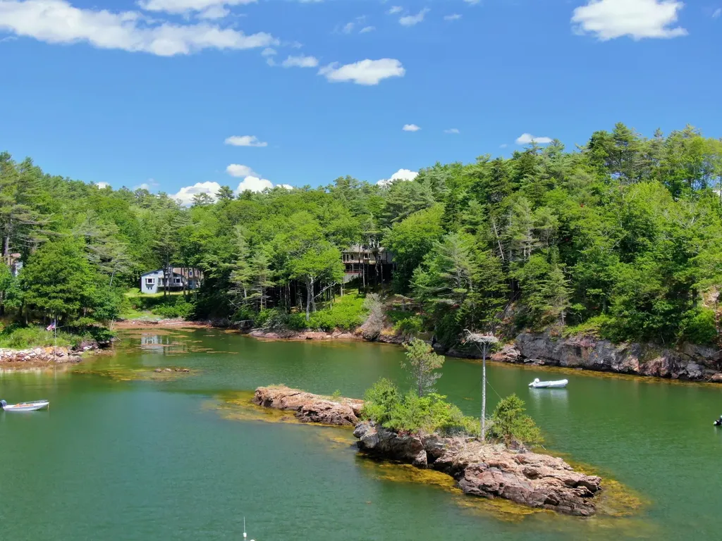 121 Shoal Cove Road West Bath ME 04530