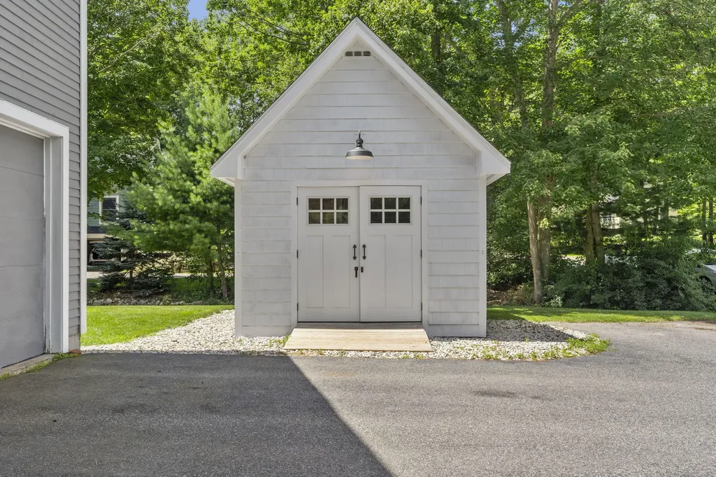 50 Darcy Road York ME 03909