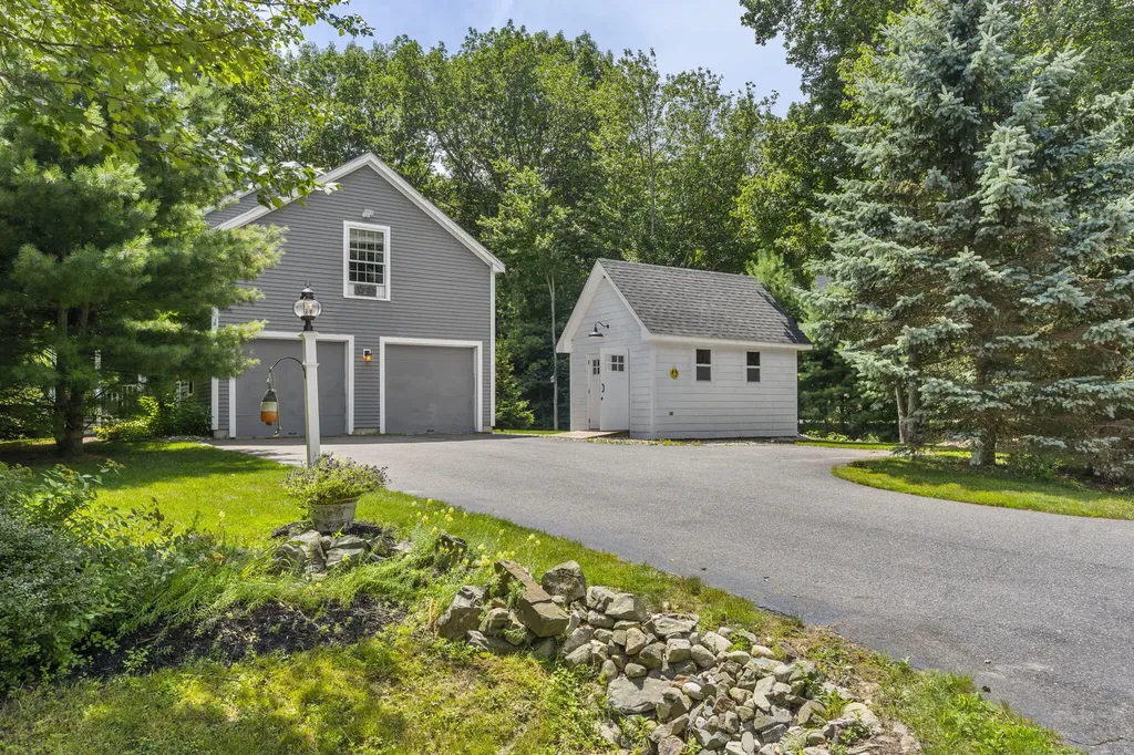 50 Darcy Road York ME 03909