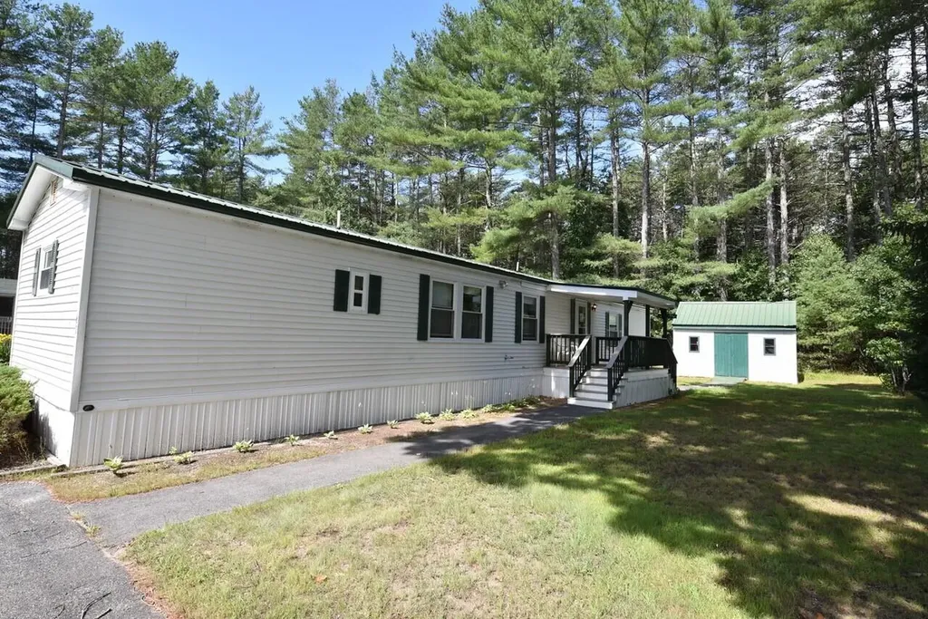 61 Golden Era Circle Alfred ME 04002