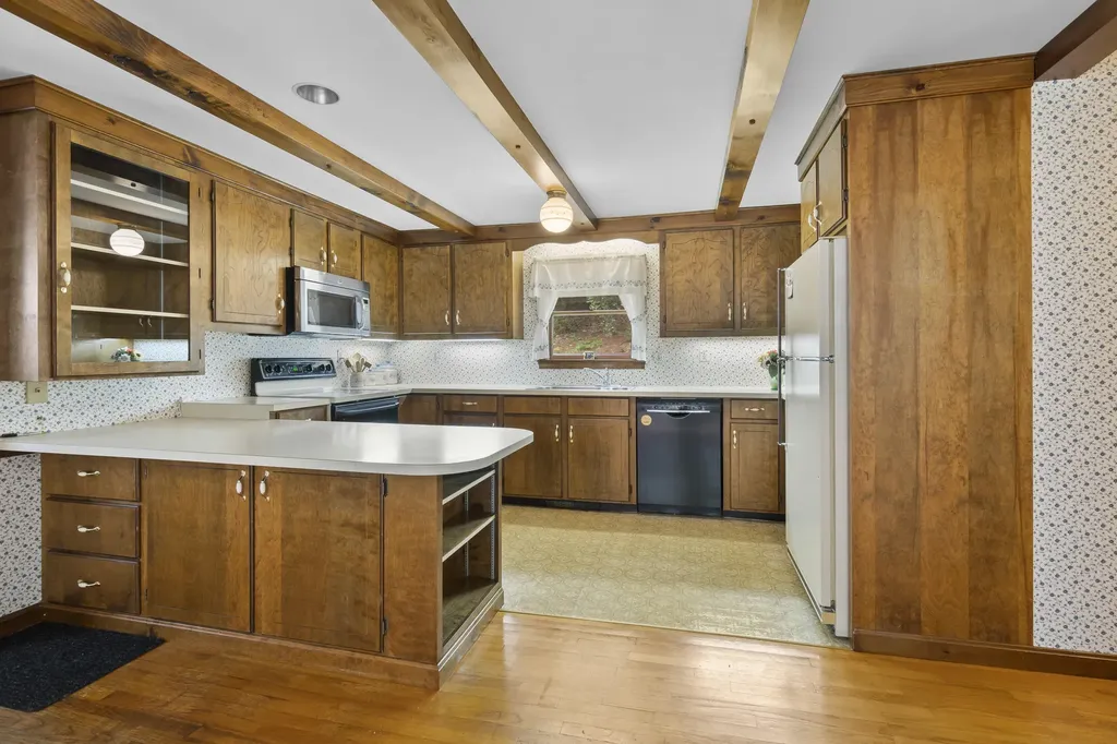 600 Bonney Road Sumner ME 04292