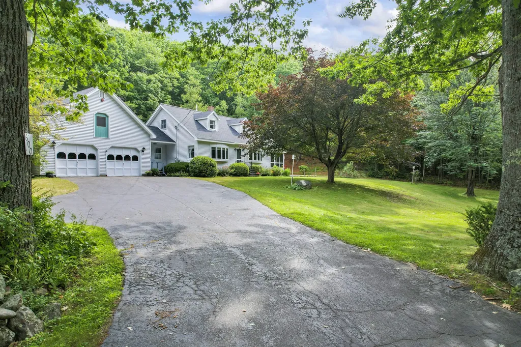 600 Bonney Road Sumner ME 04292