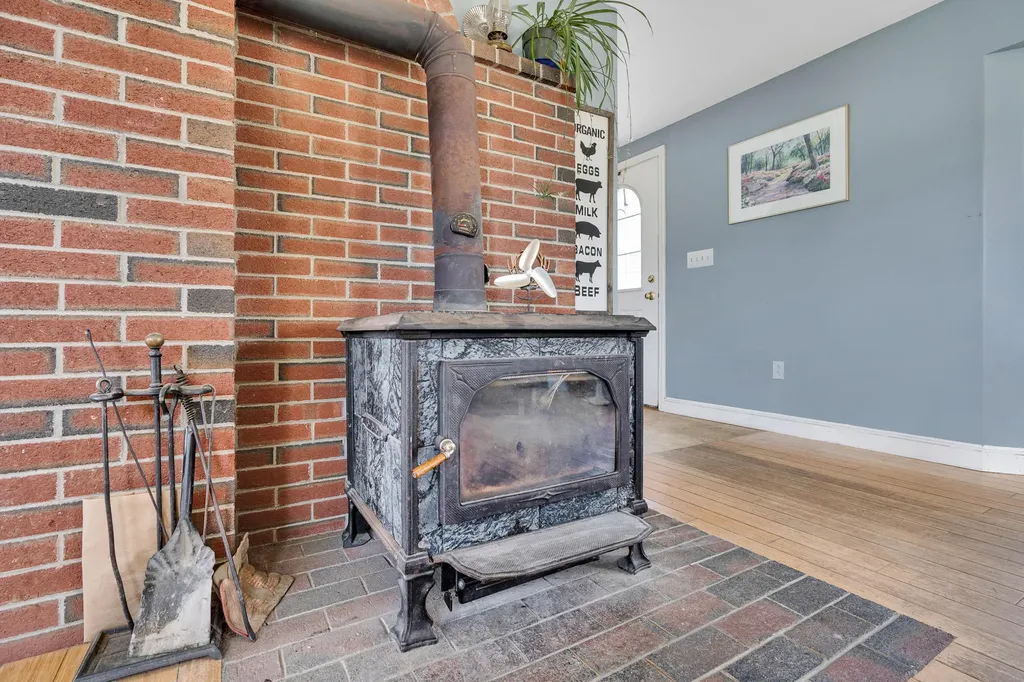 112 Merrill Road Pownal ME 04069