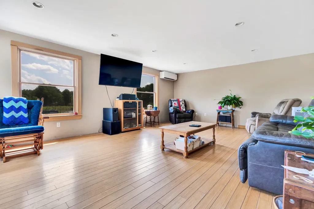 112 Merrill Road Pownal ME 04069