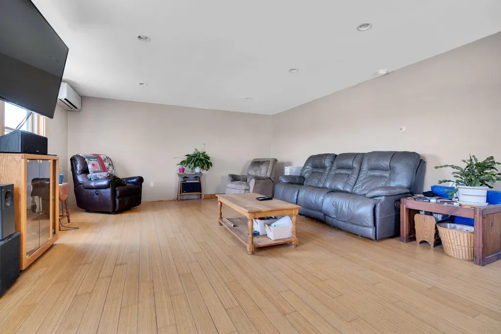 112 Merrill Road Pownal ME 04069