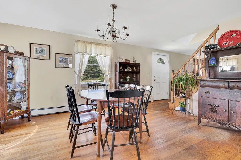 112 Merrill Road Pownal ME 04069