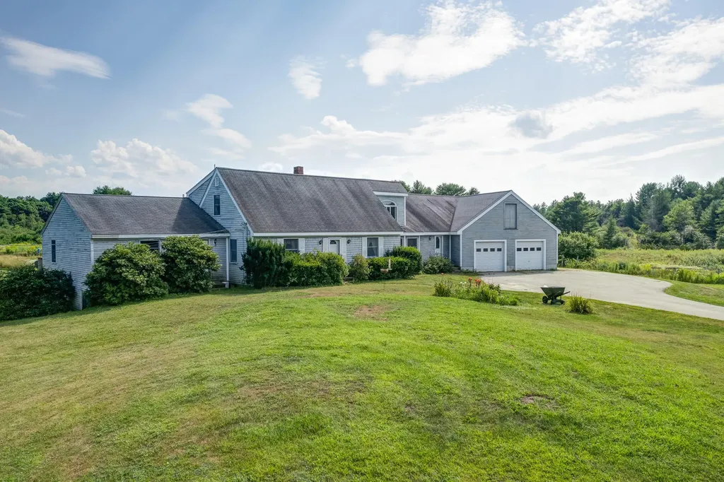 112 Merrill Road Pownal ME 04069