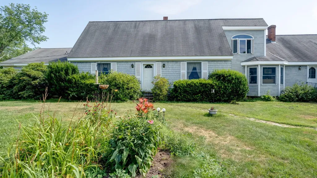 112 Merrill Road Pownal ME 04069