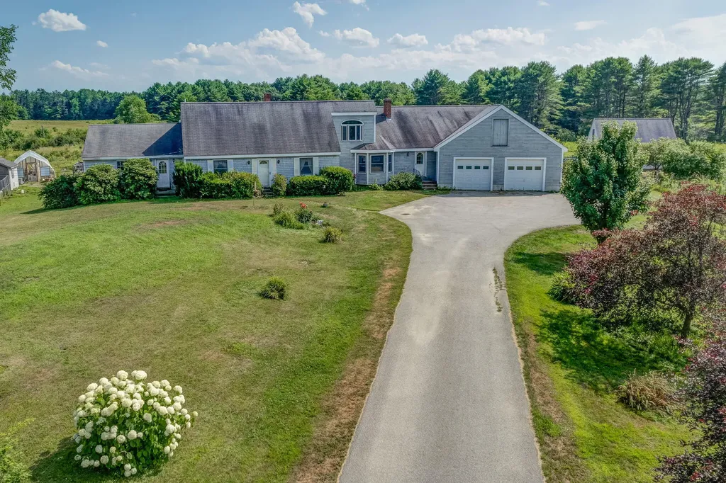 112 Merrill Road Pownal ME 04069