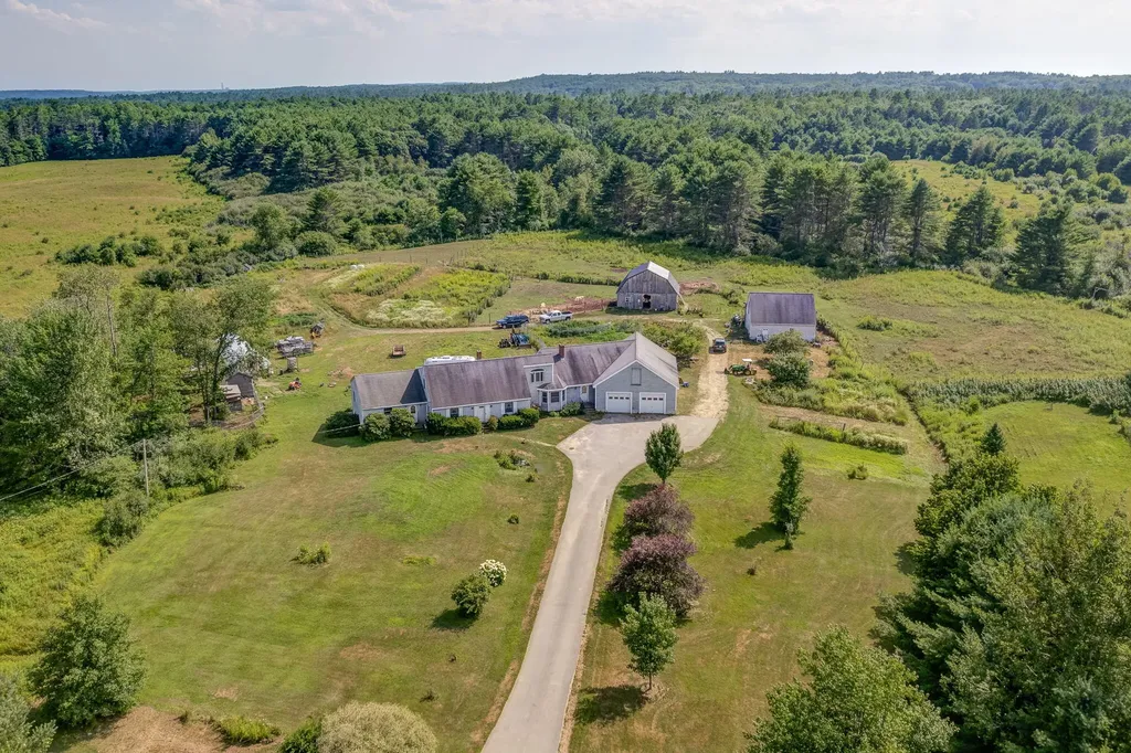 112 Merrill Road Pownal ME 04069