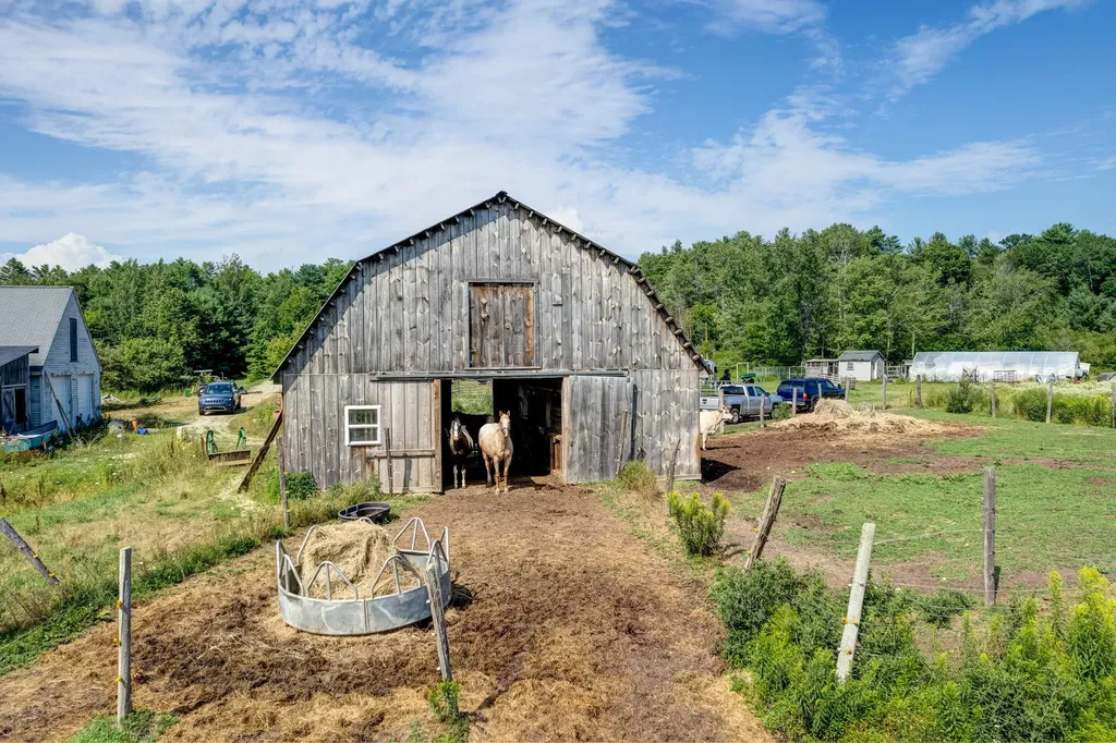 112 Merrill Road Pownal ME 04069