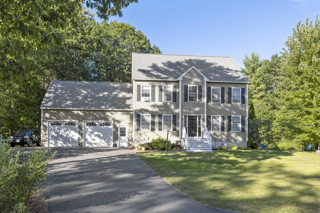 17 Kingsbury Lane Kennebunk ME 04043