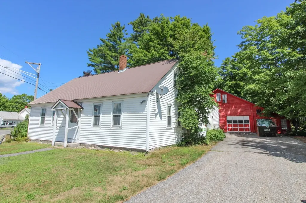 1762 Route 2 Rumford ME 04276