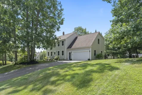 19 Bradford Drive Gorham ME 04038