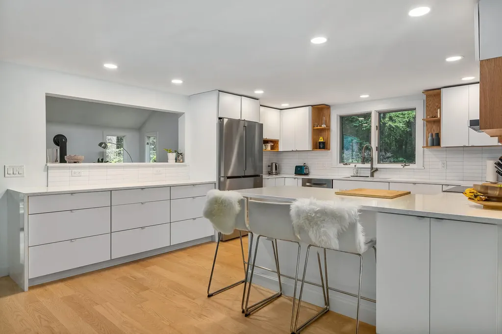 43 Littlebrook Lane Eliot ME 03903