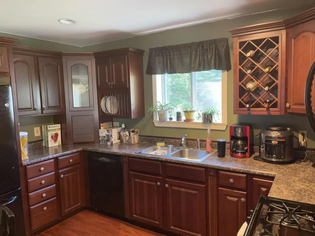738 North Street Ellsworth ME 04605