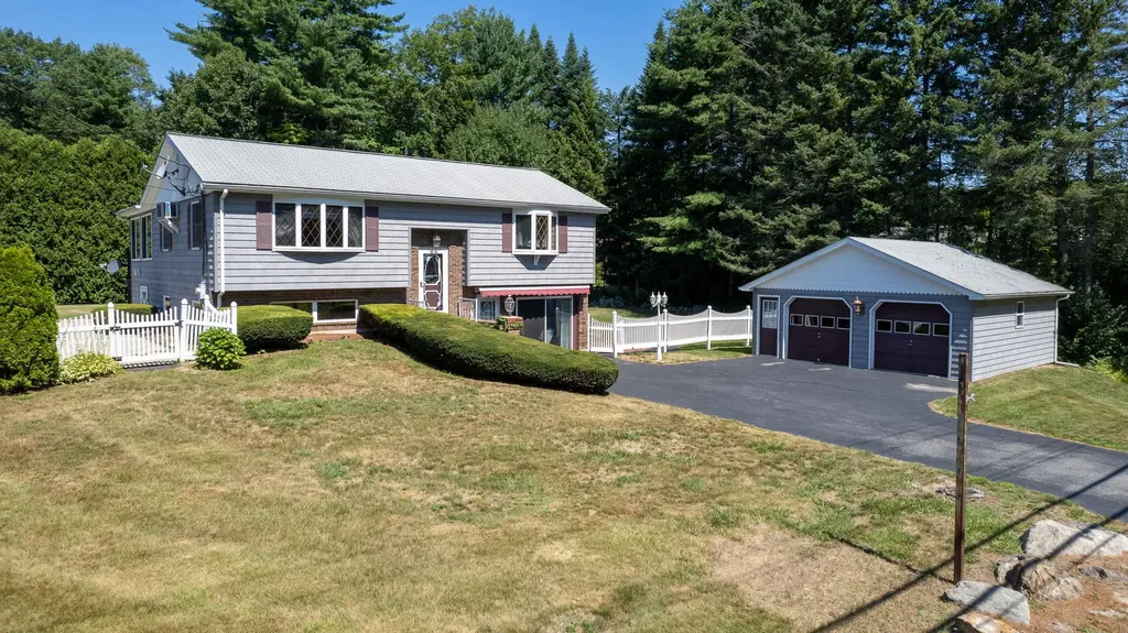 40 Pond Road Lewiston ME 04240
