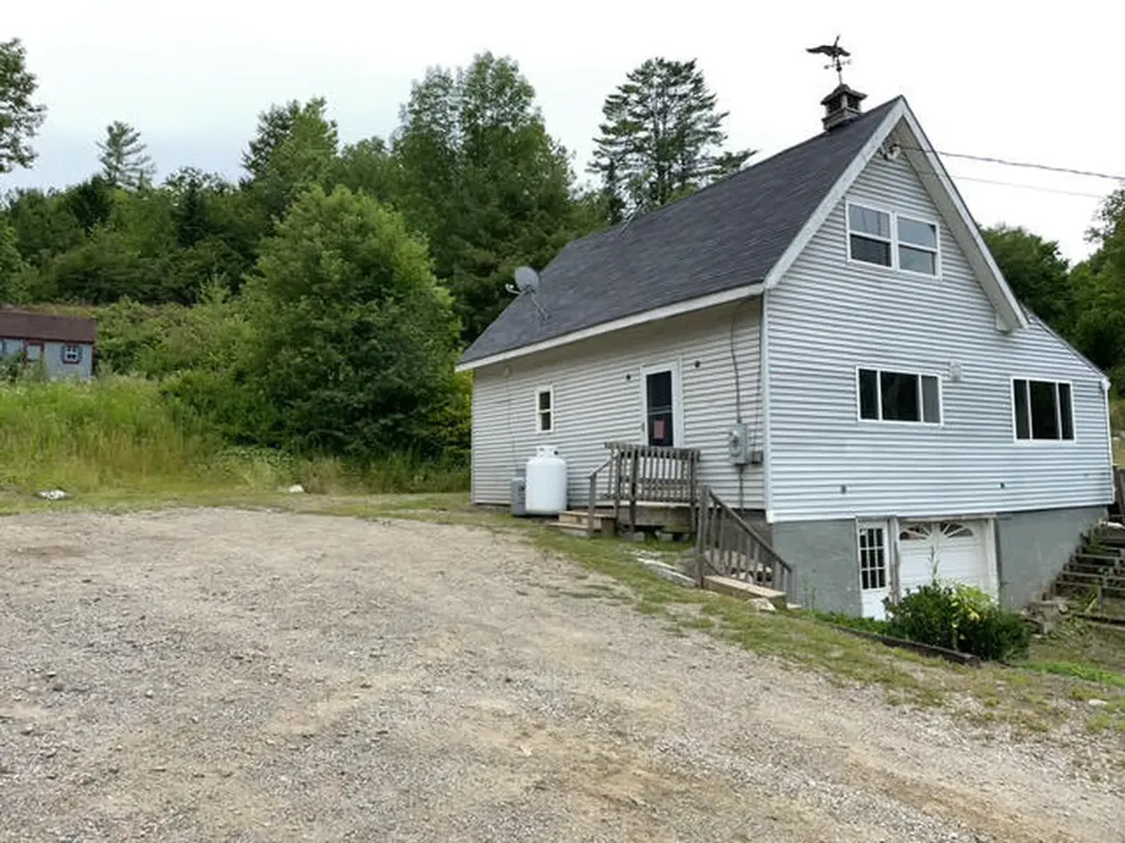 149 Main Road South Frankfort ME 04438