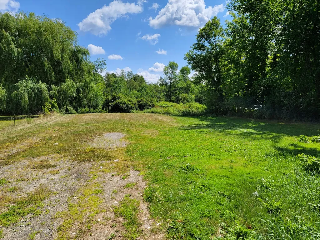 109 Commercial Street Hartland ME 04943