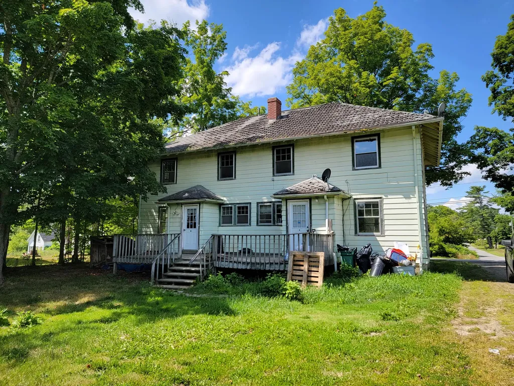 109 Commercial Street Hartland ME 04943