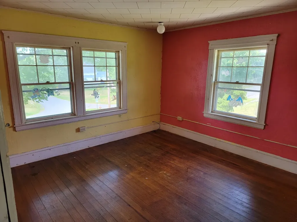 109 Commercial Street Hartland ME 04943