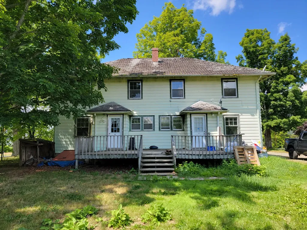 109 Commercial Street Hartland ME 04943