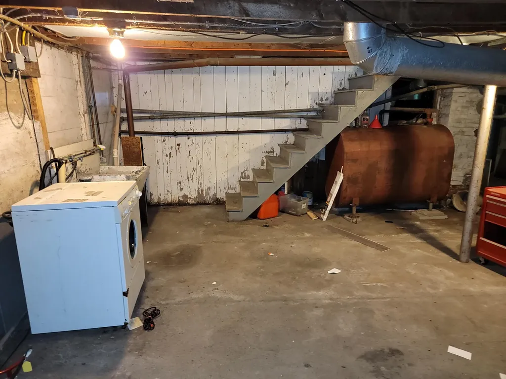 109 Commercial Street Hartland ME 04943