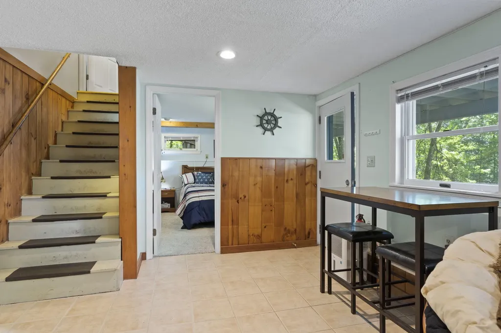 15 Rainbow Court Topsham ME 04086