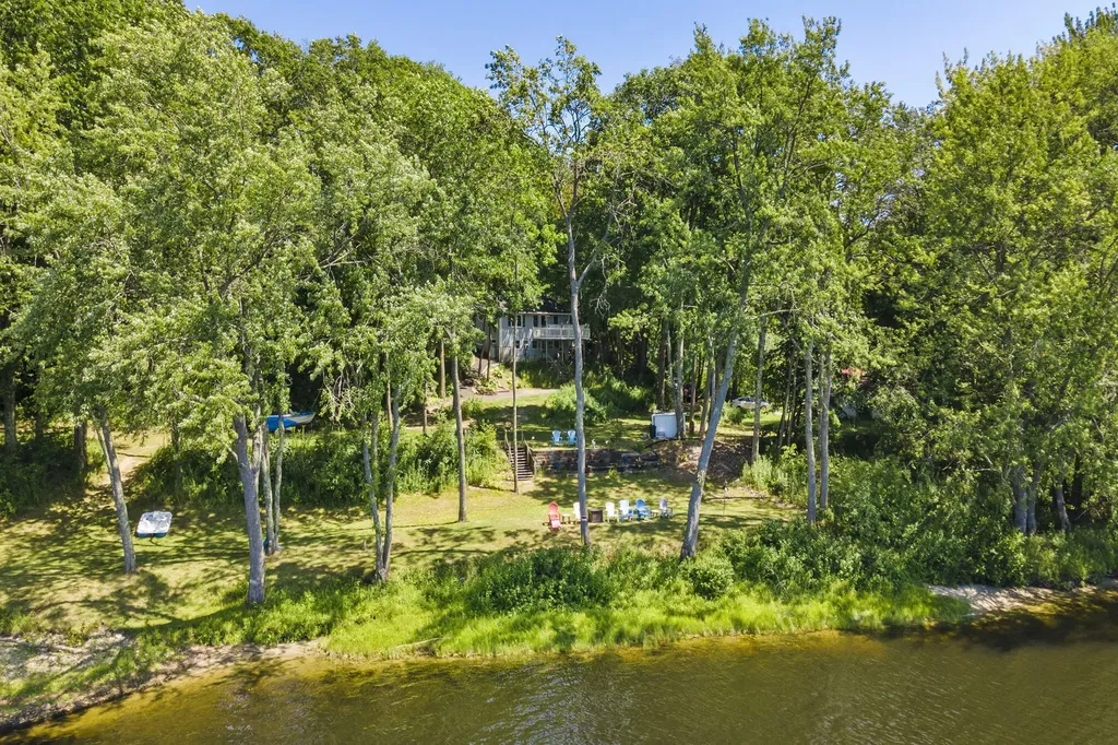 15 Rainbow Court Topsham ME 04086
