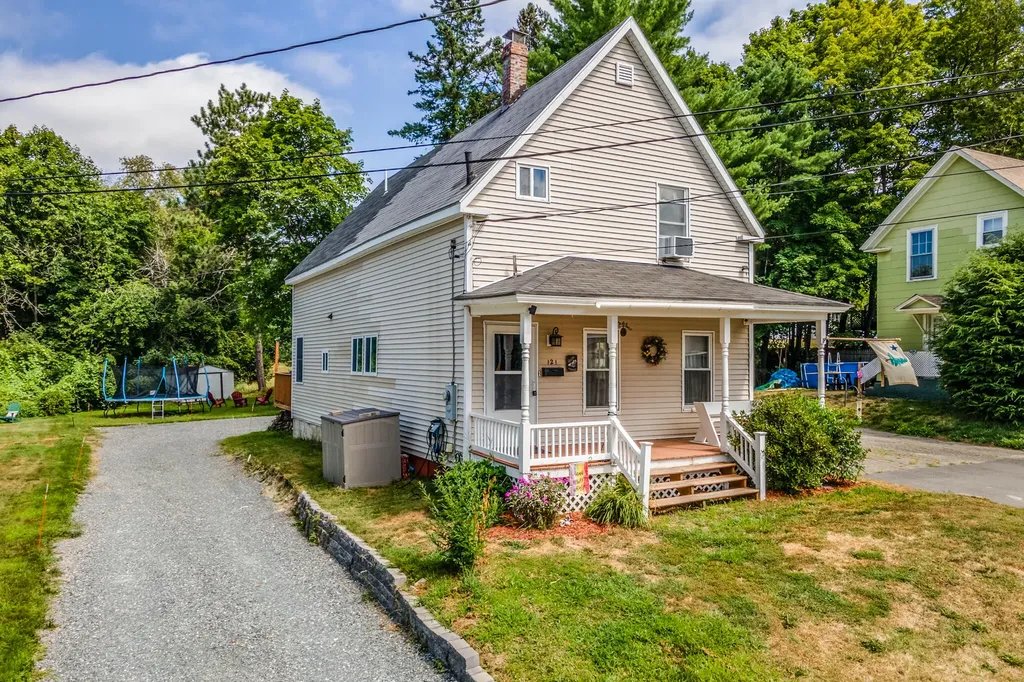 121 Middle Street Old Town ME 04468
