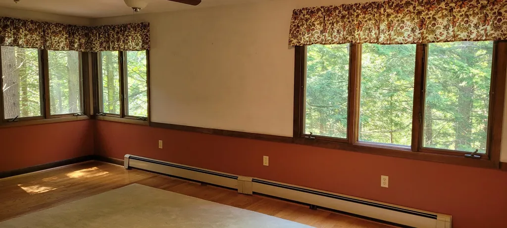 6 Montsweag Valley Road Wiscasset ME 04578