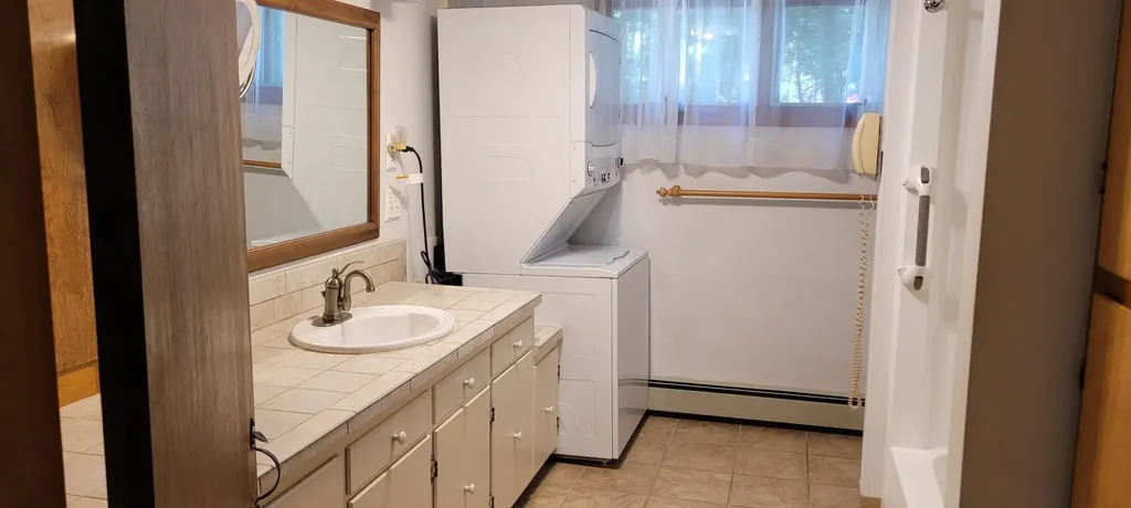 6 Montsweag Valley Road Wiscasset ME 04578