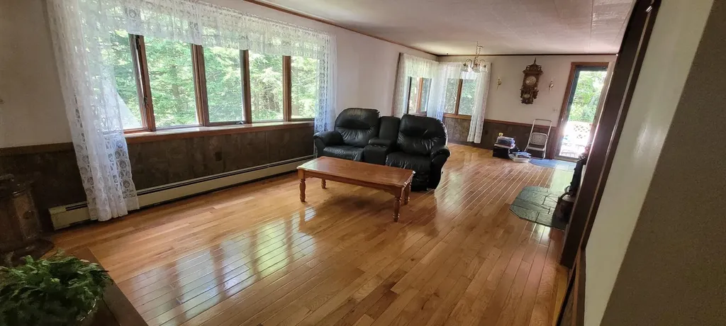 6 Montsweag Valley Road Wiscasset ME 04578