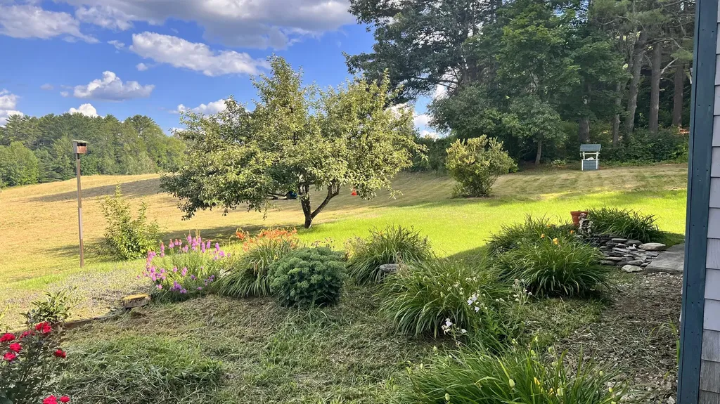 16 Nicholas Lane Dover-foxcroft ME 04426