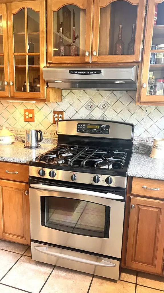16 Nicholas Lane Dover-foxcroft ME 04426