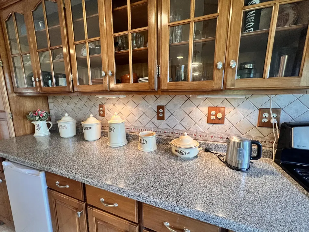 16 Nicholas Lane Dover-foxcroft ME 04426