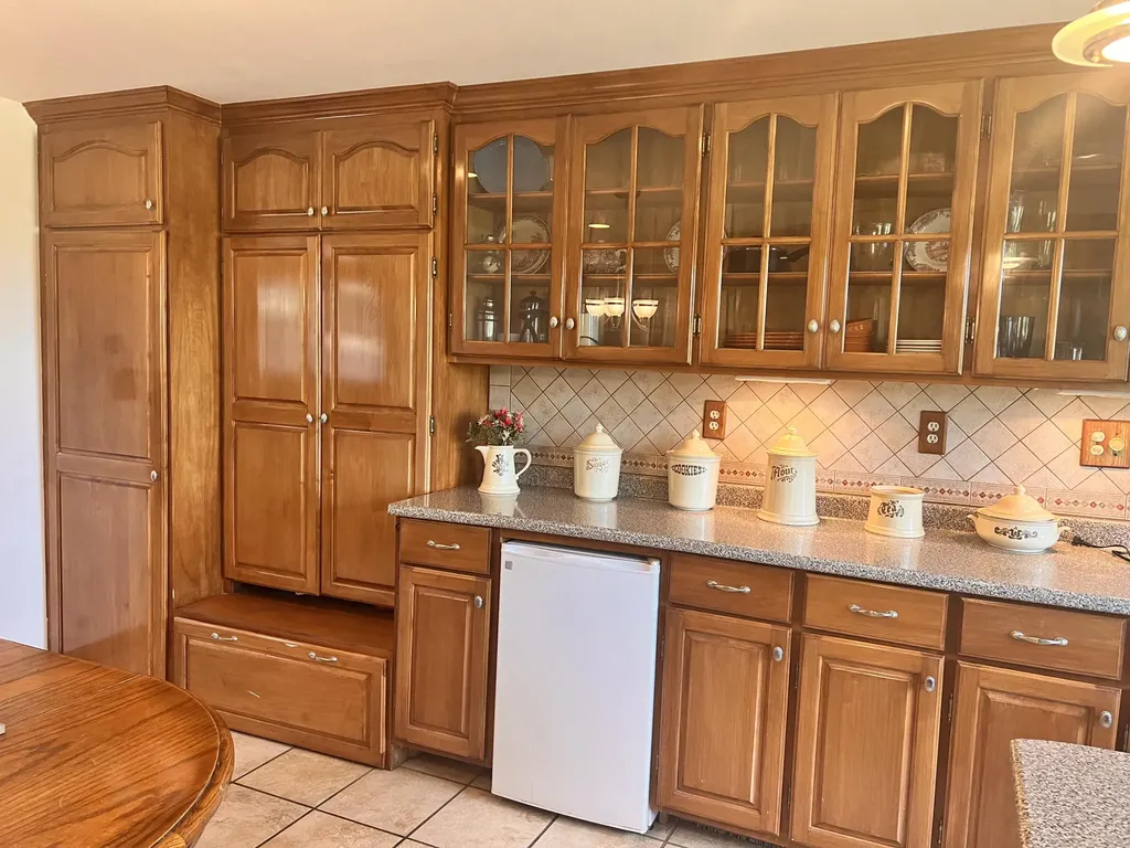 16 Nicholas Lane Dover-foxcroft ME 04426