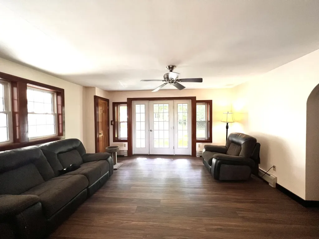 16 Nicholas Lane Dover-foxcroft ME 04426